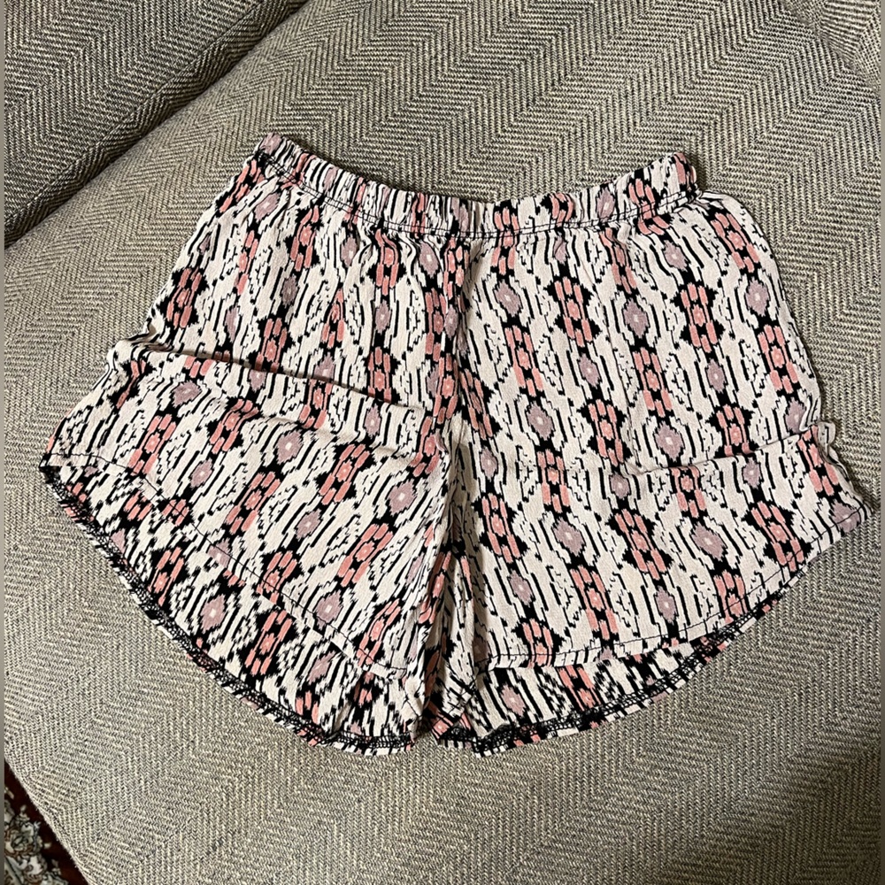 Brandy Melville flowy shorts